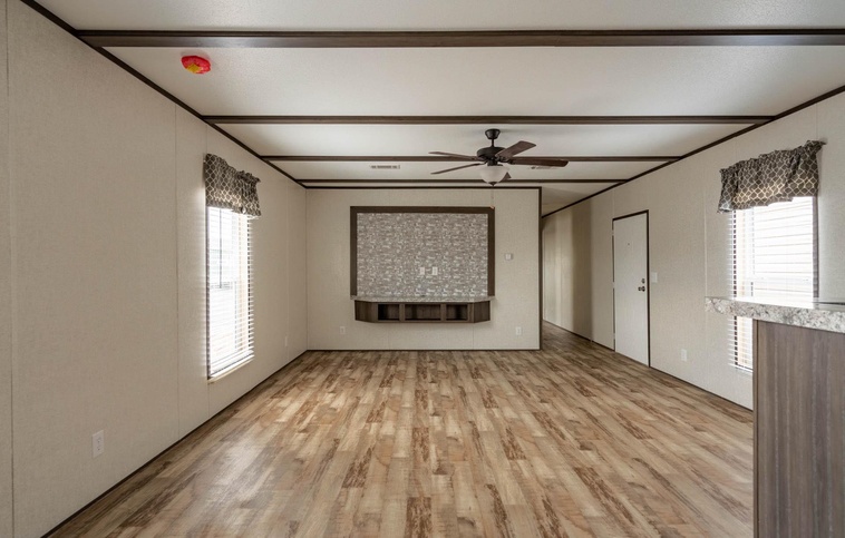 Weston 16763A - a 3 bedroom, 2 bath home by Fleetwood Homes.