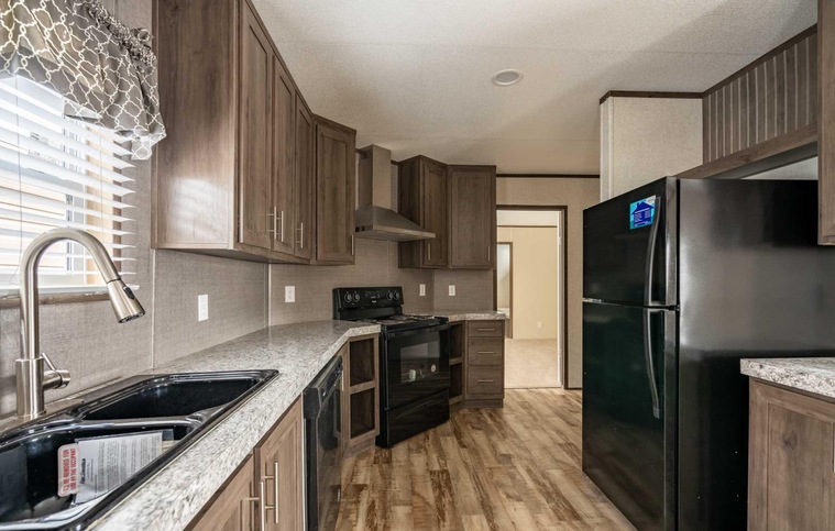 Weston 16763A - a 3 bedroom, 2 bath home by Fleetwood Homes.
