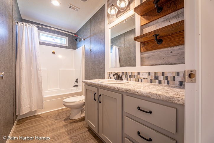 Seguin Pecan Valley! WHOA! This house has WOW factors T/O! 30764P Seguin TX