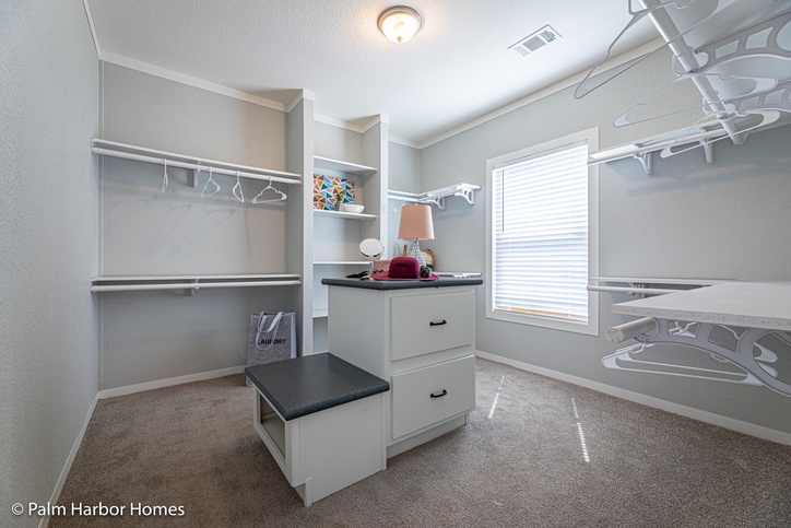 Seguin Pecan Valley! WHOA! This house has WOW factors T/O! 30764P Seguin TX