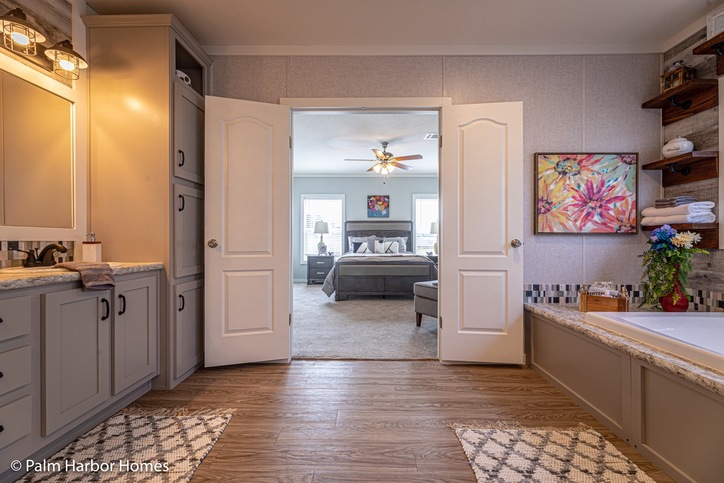 Seguin Pecan Valley! WHOA! This house has WOW factors T/O! 30764P Seguin TX