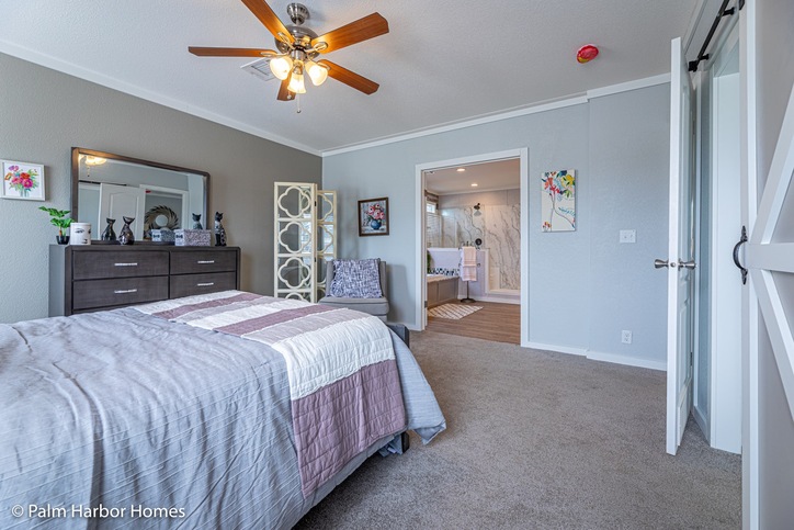 Seguin Pecan Valley! WHOA! This house has WOW factors T/O! 30764P Seguin TX