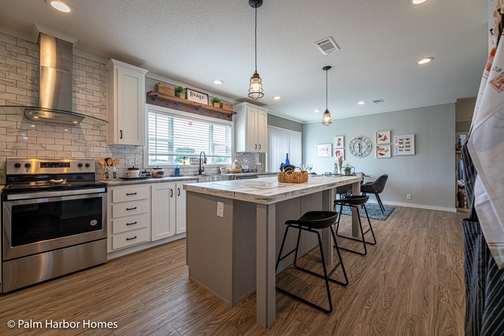 Seguin Pecan Valley! WHOA! This house has WOW factors T/O! 30764P Seguin TX