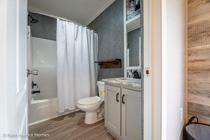 Seguin Pecan Valley! WHOA! This house has WOW factors T/O! 30764P Seguin TX