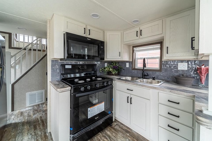 Dune 11361G | 1 bedroom, 1 bathroom, 399 sqft home. Built by Cavco - Nappanee in Nappanee, IN.