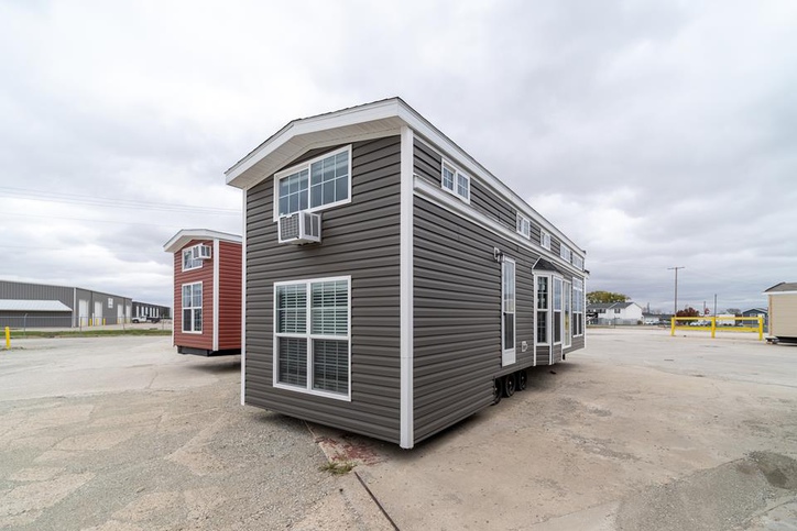 Dune 11361G | 1 bedroom, 1 bathroom, 399 sqft home. Built by Cavco - Nappanee in Nappanee, IN.