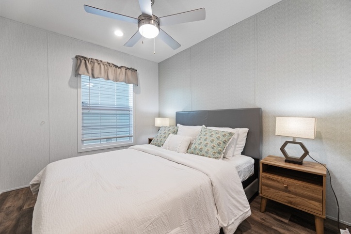 The Rose 12401U | 1 bedroom, 1 bathroom, 480 sqft home | Built by Cavco - Douglas in Douglas, GA.