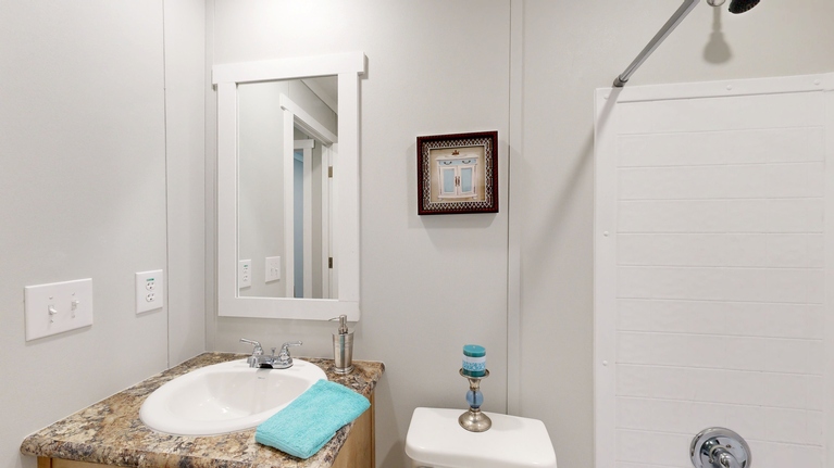 Santa Fe 269 Acorn Series Manufactured Home Houston TX
Bathroom