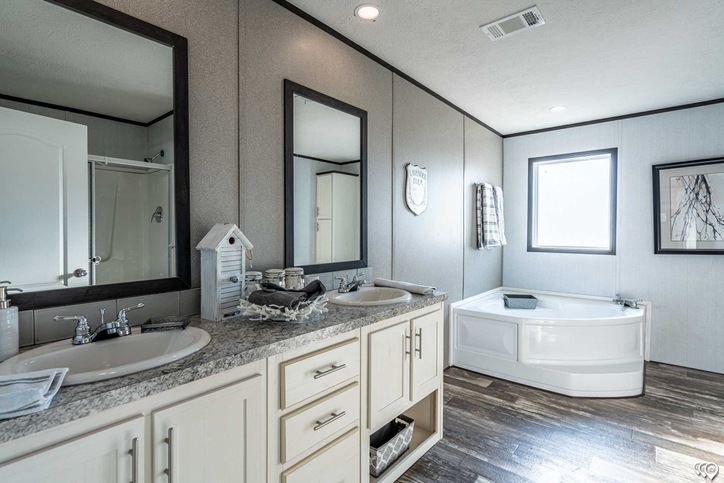 The Villager 32684A – 4 Bed / 2 Bath – 2,040 Sq. Ft.
