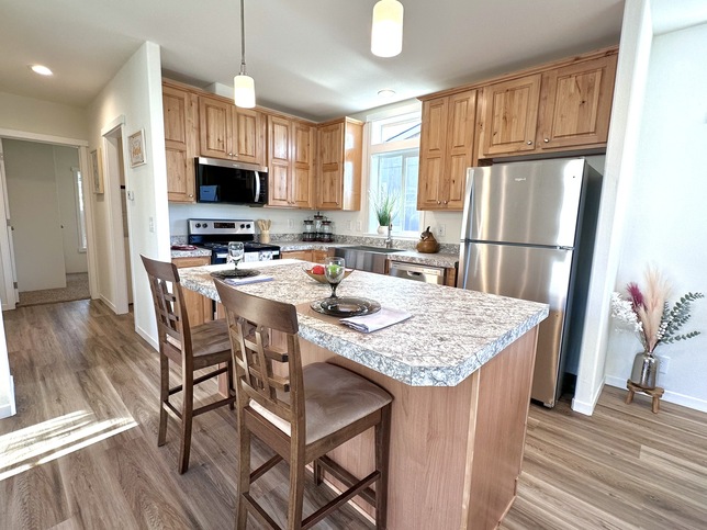 Macksburg 24342E Woodburn OR