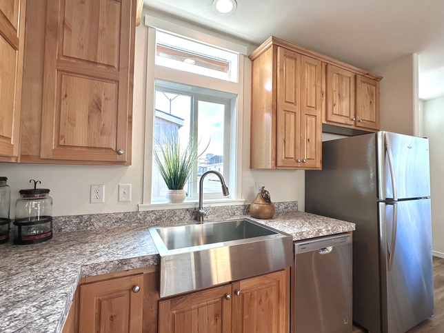 Macksburg 24342E Woodburn OR