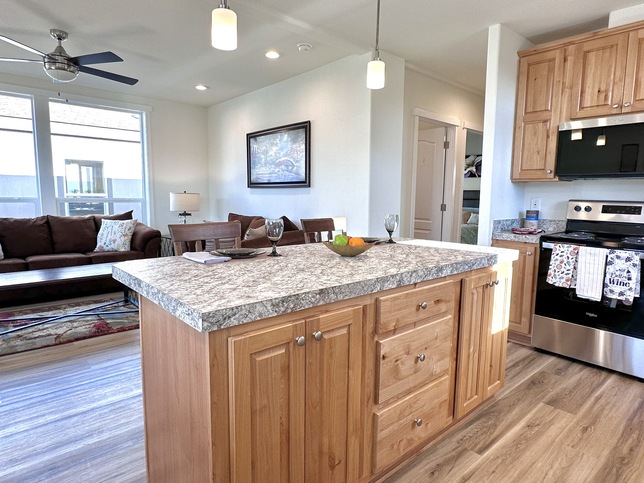 Macksburg 24342E Woodburn OR