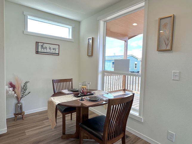 Macksburg 24342E Woodburn OR