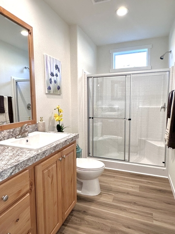 Macksburg 24342E Woodburn OR