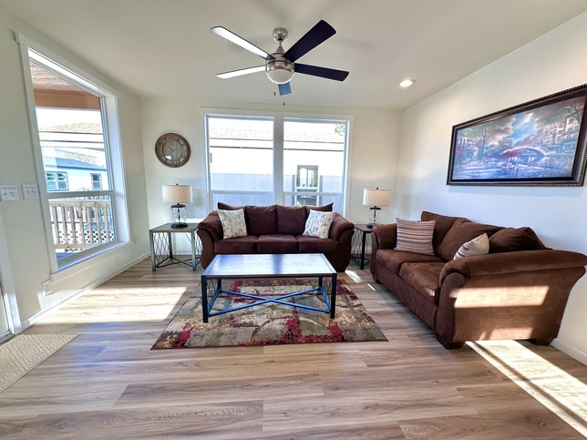 Macksburg 24342E Woodburn OR