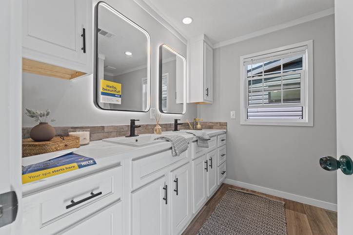 Helix 16763N | 3 bedroom, 2 bathroom, 1178 sqft home | Nationally Available