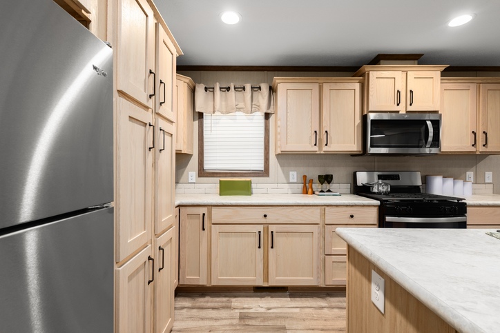 Regulus 28643D | 3 bedroom, 2 bathroom, 1707 sqft home. Built by Cavco - Clarion in Shippenville, PA.