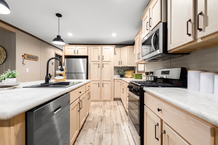 Regulus 28643D | 3 bedroom, 2 bathroom, 1707 sqft home. Built by Cavco - Clarion in Shippenville, PA.
