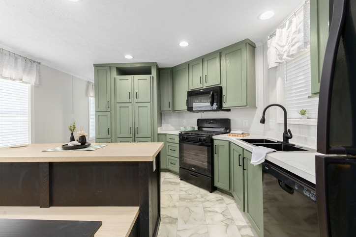 Eastland Concepts 16763L | 3 bedroom, 2 bathroom, 1140 sqft home. Built by Cavco - Shippenville in Shippenville, PA.