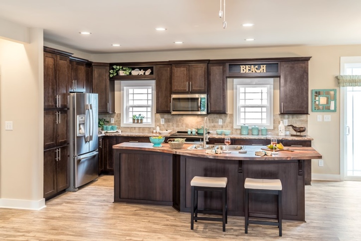 Oakmont 42623A | 3 bedroom, 2 bathroom, 1798 sqft home | Built by Cavco - Crouse in Crouse, NC.