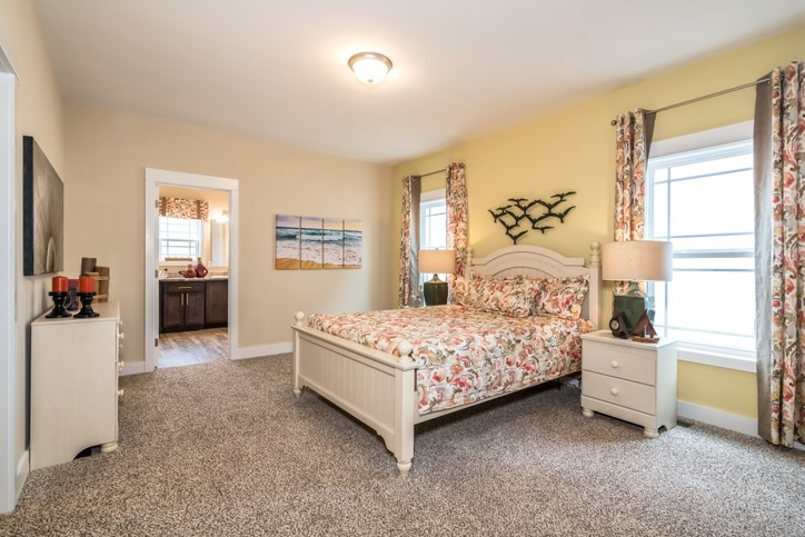 Oakmont 42623A | 3 bedroom, 2 bathroom, 1798 sqft home | Built by Cavco - Crouse in Crouse, NC.