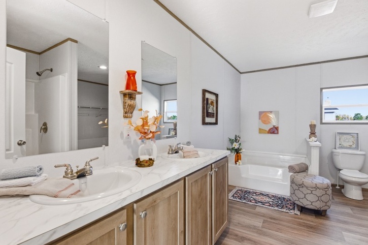 Phoenix 32764A | 4 bedroom, 3 bathroom, 2280 sqft home | Built by Cavco - Hamlet in Hamlet, NC.