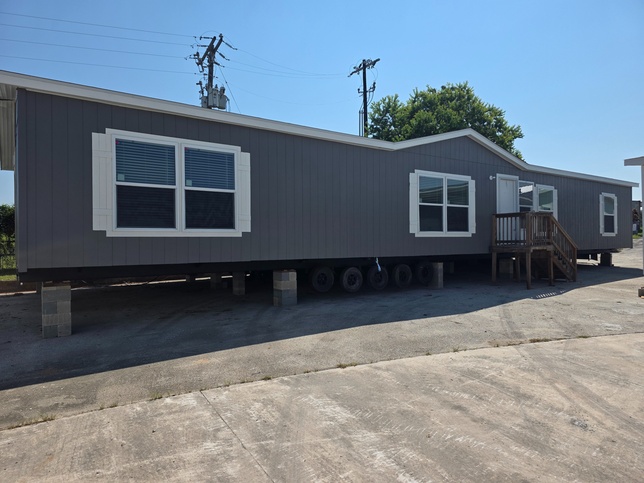 The COMMANDER!! Limited time Promotion 28724P New Braunfels TX