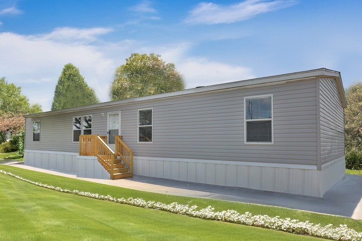4 bedroom, 2 bathroom, 1760 sqft home. Built by Cavco - Seguin in Seguin, TX.