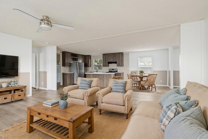 4 bedroom, 2 bathroom, 1760 sqft home. Built by Cavco - Seguin in Seguin, TX.