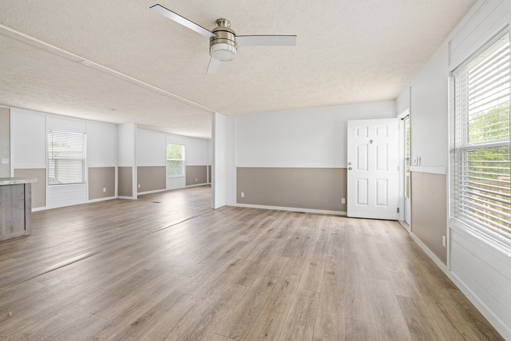 4 bedroom, 2 bathroom, 1760 sqft home. Built by Cavco - Seguin in Seguin, TX.