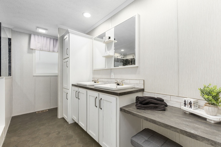 Alphard 28603E | 3 bedroom, 2 bathroom, 1600 sqft home. Built by Cavco - Clarion in Shippenville, PA.