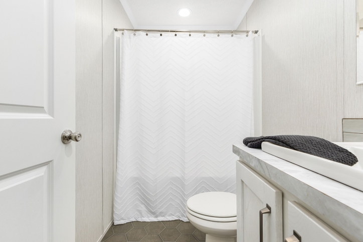 Alphard 28603E | 3 bedroom, 2 bathroom, 1600 sqft home. Built by Cavco - Clarion in Shippenville, PA.