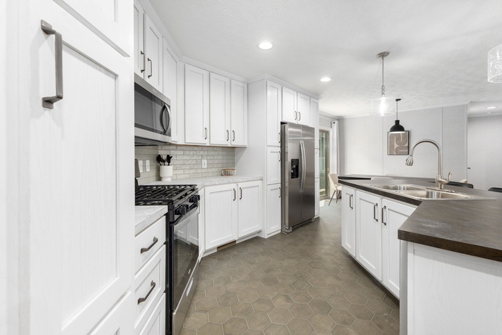 Alphard 28603E | 3 bedroom, 2 bathroom, 1600 sqft home. Built by Cavco - Clarion in Shippenville, PA.