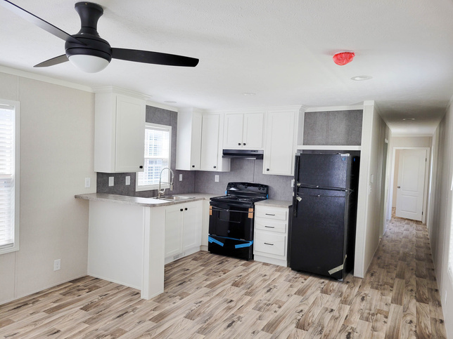 Berkshire 14562P | 2 bedroom, 1 bathroom, 656 sqt home | Built by Cavco - Rocky Mount in Rocky Mount, VA.