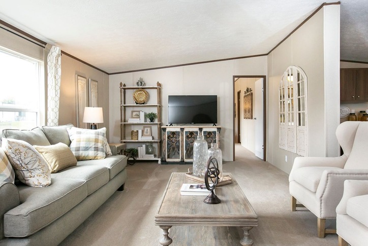 Exclusive "Redwood" 5 Bedroom 3 Bath with 2 Living Areas at Palm Harbor Homes in Round Rock!
Call 512-251-5614 for more information today!