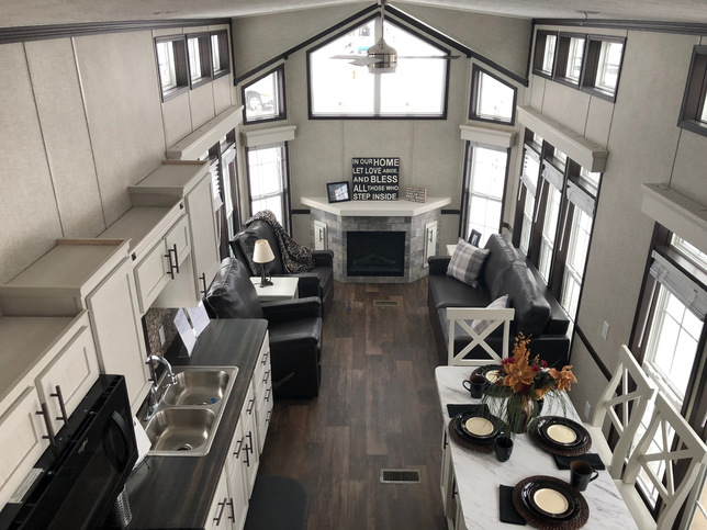 Country Manor 100147S Park Model | 1 bedroom, 1 bathroom, 391 sqft home. Built by Cavco - Nappanee in Nappanee, IN.