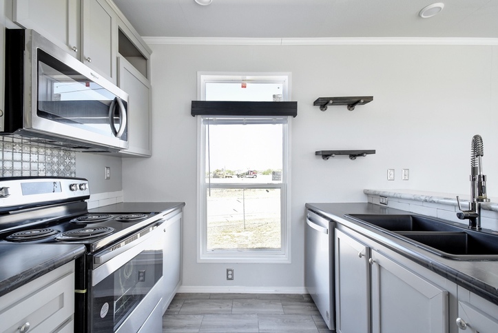 Monterey | 3 bedroom, 2 bathroom, 1116 sqft home | Built by Cavco - Austin in Austin, TX.