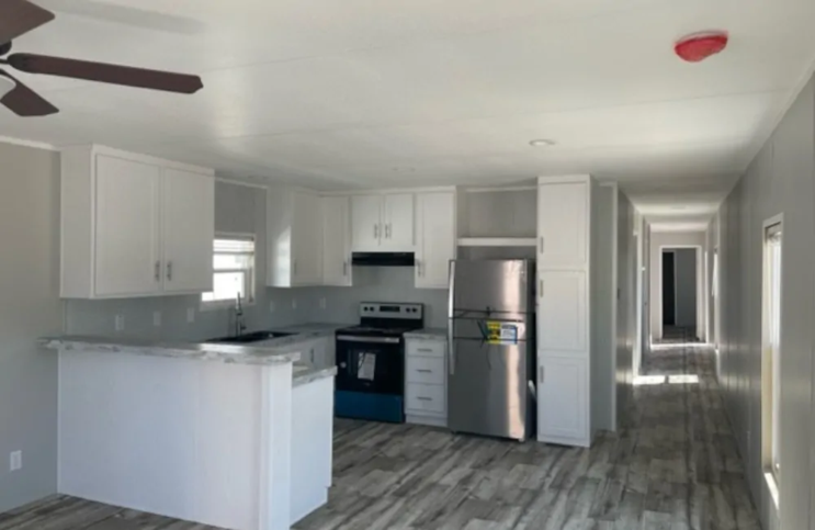 The Landmark 16763W - 3 Bed / 2 Bath - 1,085 Sq. Ft. Pearland TX