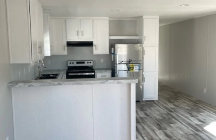 The Landmark 16763W - 3 Bed / 2 Bath - 1,085 Sq. Ft. Pearland TX