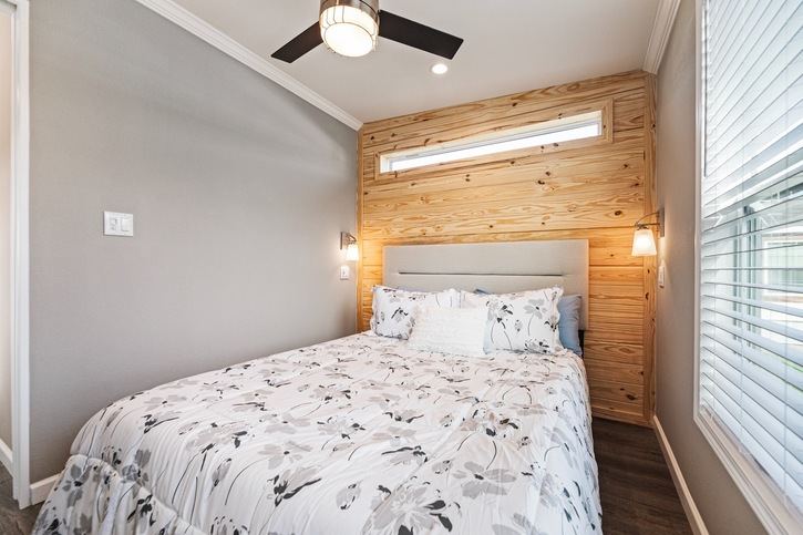 The Wedge 13442S | 2 bedroom, 1 bathroom, 497 sqft home | Built by Cavco - Ocala in Ocala, FL.