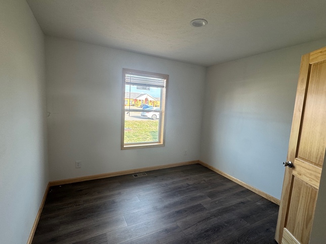 Limited 3 9L28603D Marion IL