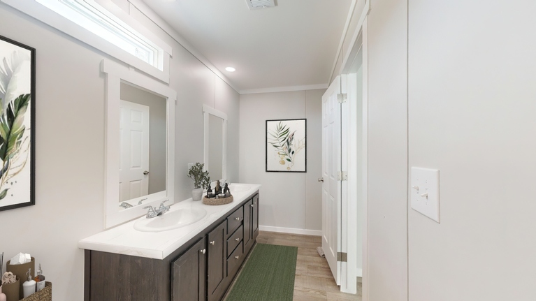Seabreeze 270-P6 Acorn Series Houston, TX
Primary Bathroom