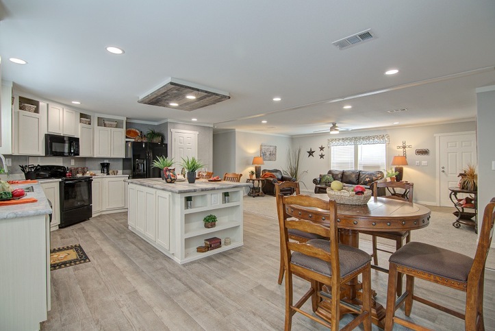 Cheyenne T66A Oak Manor Series Lytle TX