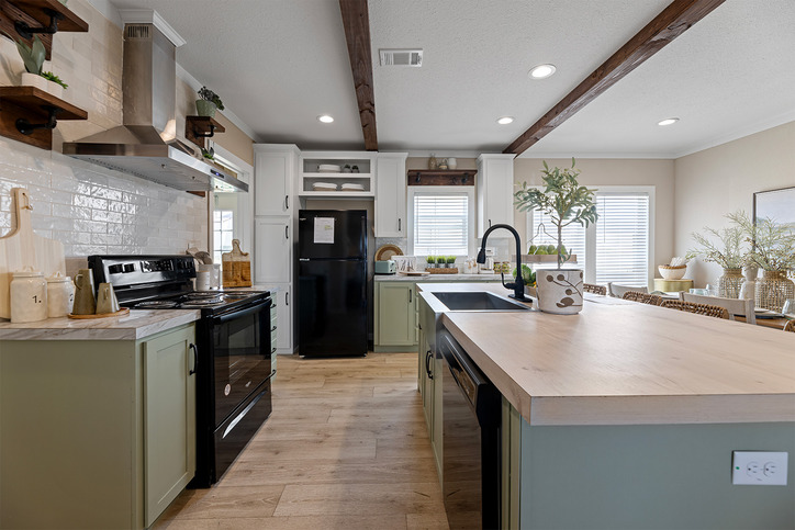Sheridan 52 28523S| 3 bedroom, 2 bathroom, 1421 sqft home | Built by Cavco - Fort Worth in Fort Worth, TX.