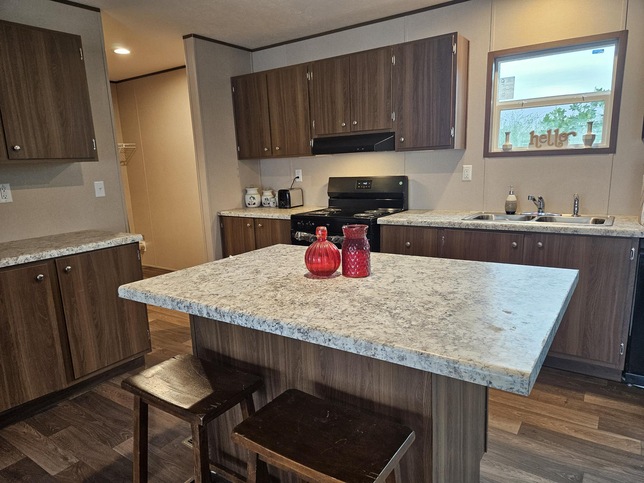 THE REDWOOD is HERE! **Budget Friendly** 28765R Donna TX