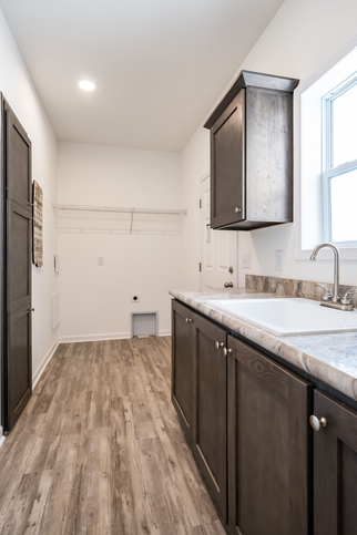 Max Supreme 2 28683C | 3 bedroom, 2 bathroom, 1859 sqft home | Built by Cavco - Crouse in Crouse, NC.