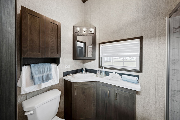 Country Manor 100185 Park Model | 1 bedroom, 1 bathroom, 399 sqft home. Built by Cavco - Nappanee in Nappanee, IN.
