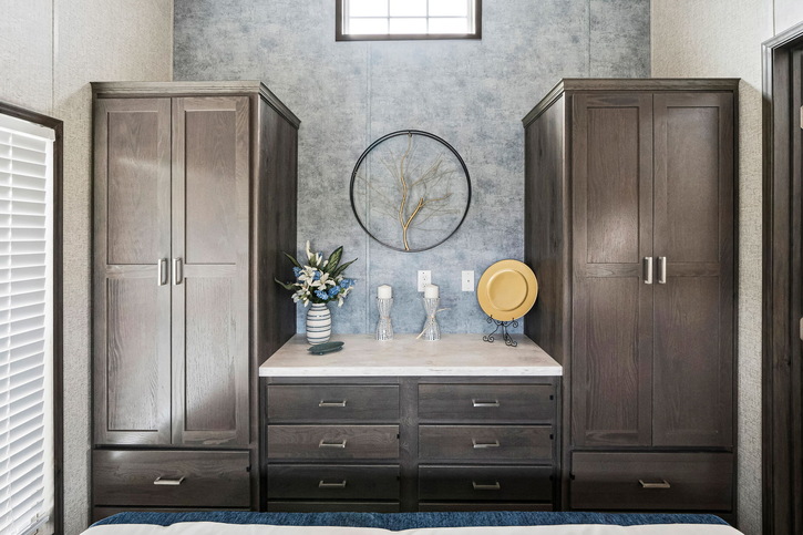 Country Manor 100185 Park Model | 1 bedroom, 1 bathroom, 399 sqft home. Built by Cavco - Nappanee in Nappanee, IN.