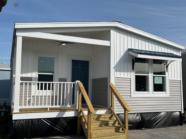 Luca 24482A | 2 bedroom, 2 bathroom, 1020 sqft home. Built by Cavco - Plant City in Plant City, FL.