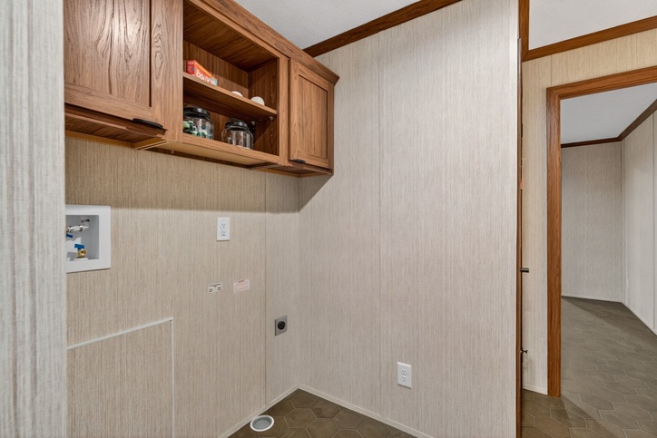 Triton 16682B | 2 bedroom, 2 bathroom, 1020 sqft home. Built by Cavco - Clarion in Shippenville, PA.